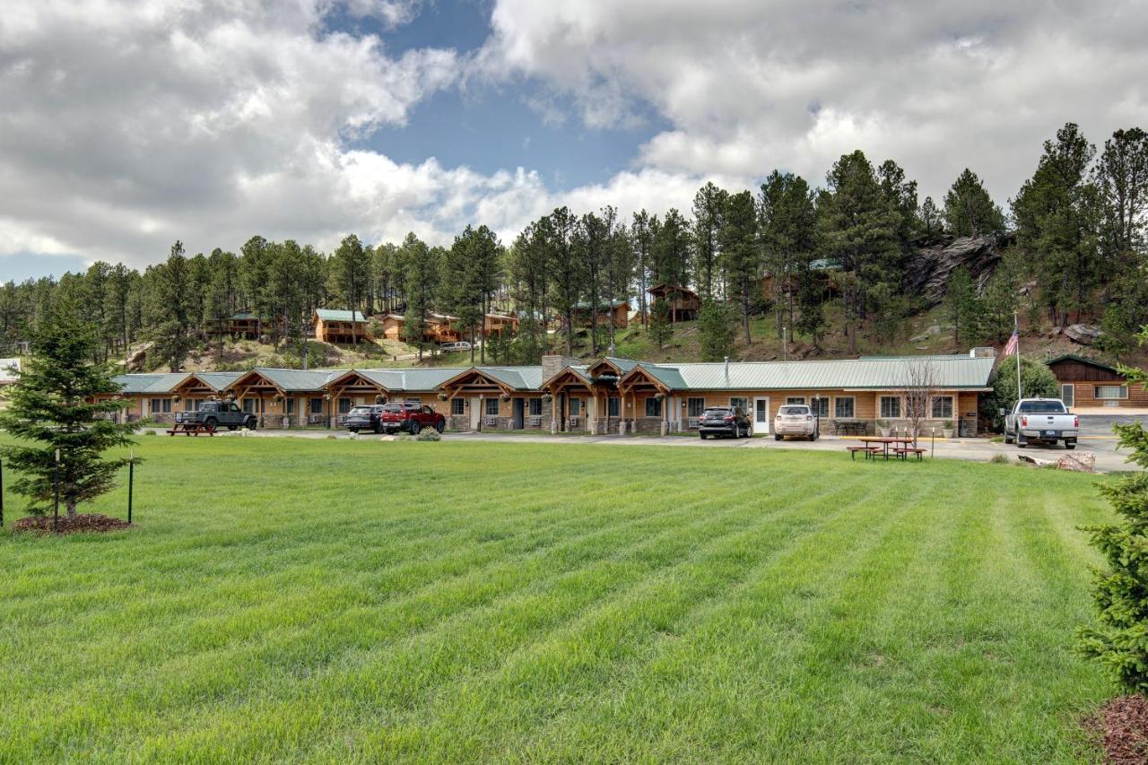 קאסטר Rock Crest Lodge & Cabins מראה חיצוני תמונה