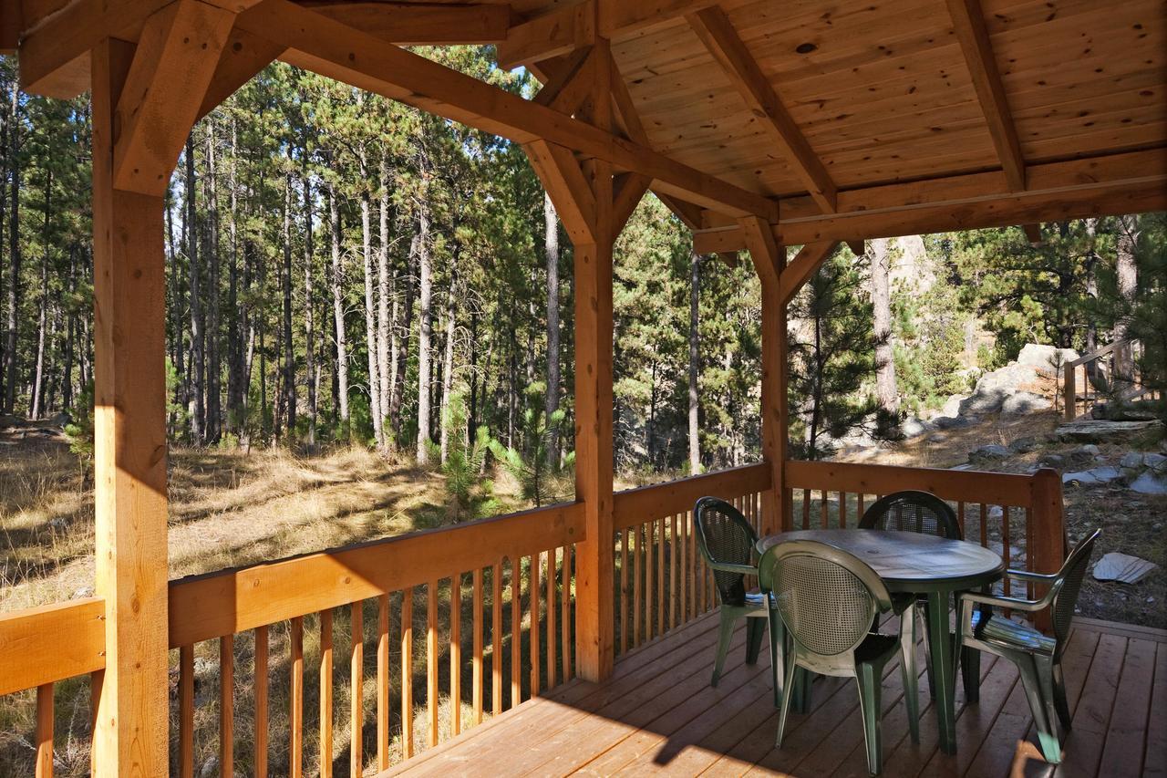 קאסטר Rock Crest Lodge & Cabins מראה חיצוני תמונה