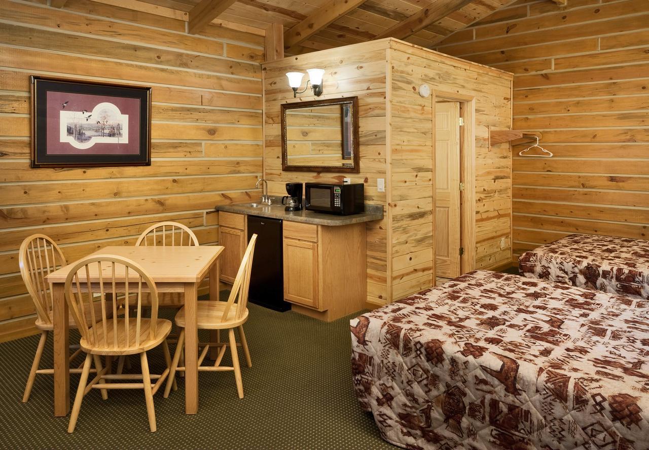 קאסטר Rock Crest Lodge & Cabins מראה חיצוני תמונה